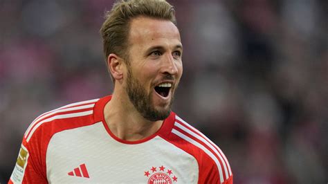 Harry Kane scores again as Bayern moves top of Bundesliga. Stuttgart beats Dortmund
